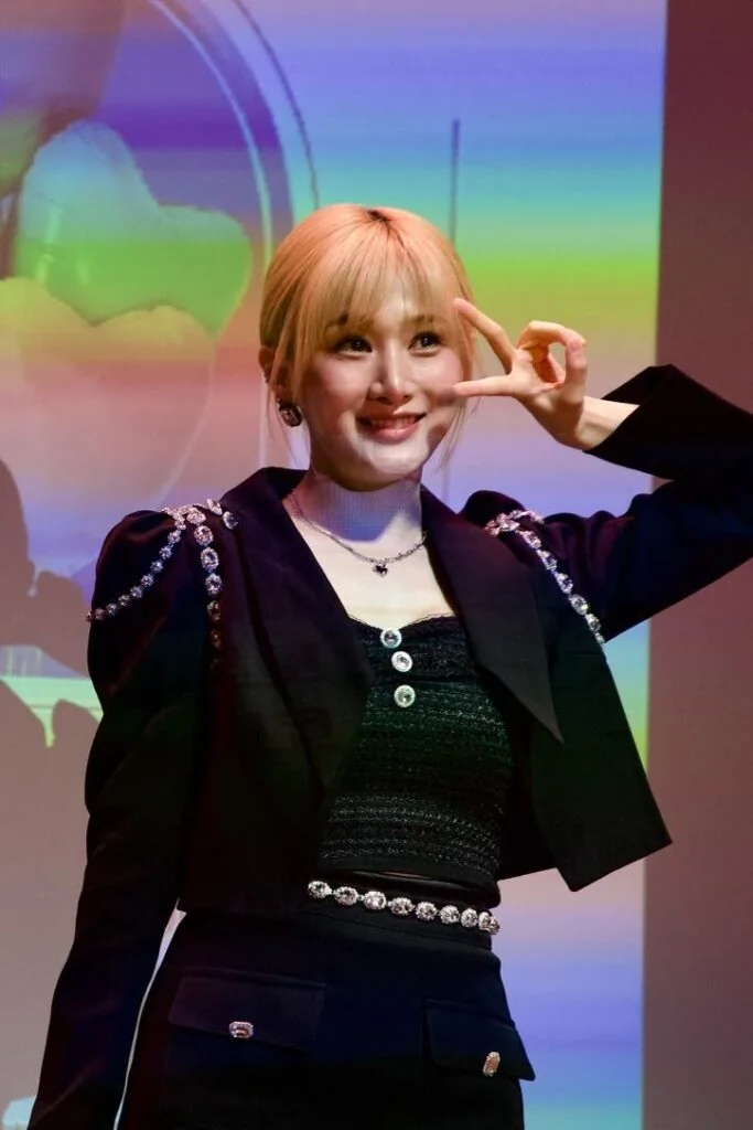 MAKOTO. · 2025.10.25 서울 · 합정 살롱 문보우 현장