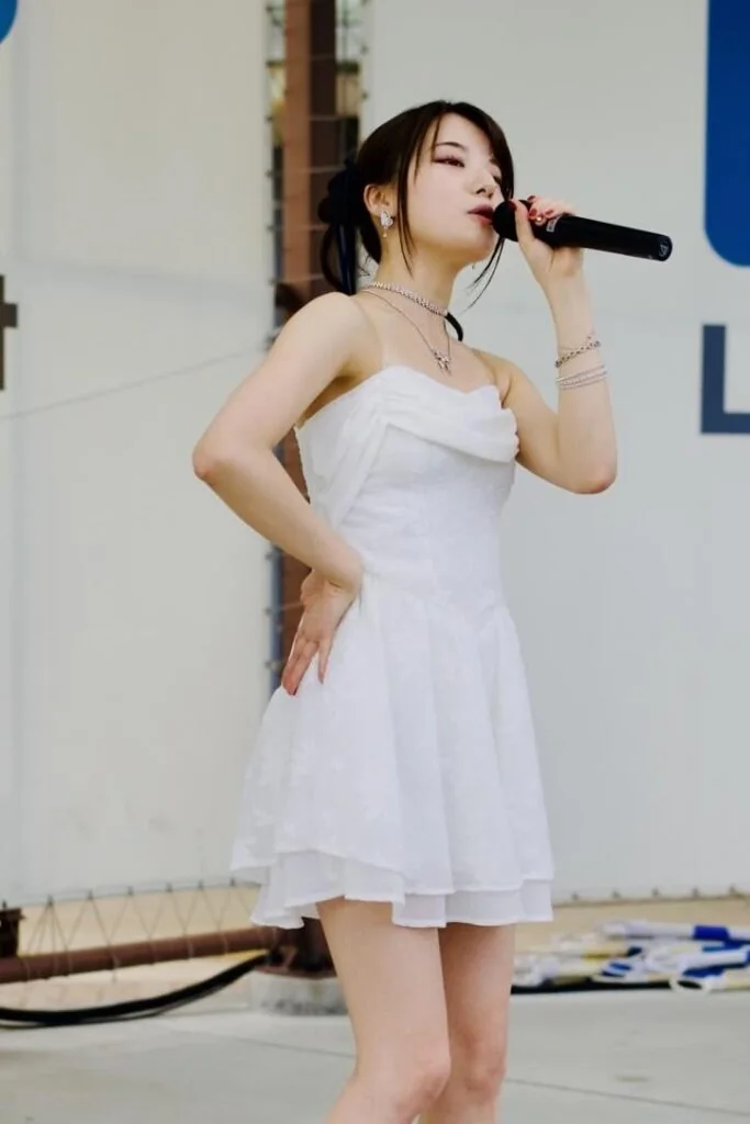 sis at LaLaport Fujimi: Within Reach of KANO MIYU’s Voice