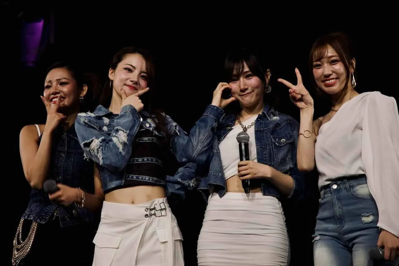 sis at Shinjuku ReNY: A Fan Meeting That Closed the Distance Beyond the Songs
