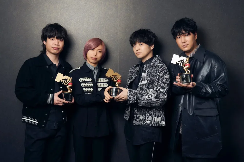Korean–Japanese Music Exchange: From K-POP to J-POP Looking Toward Korea