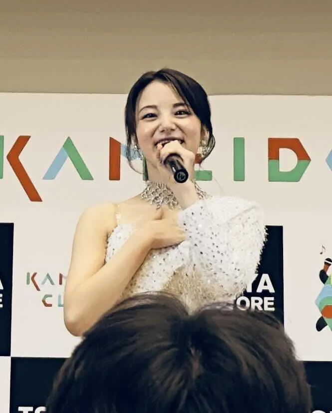 sis at Kameido Clock: An Afternoon of Songs and Fan Connections